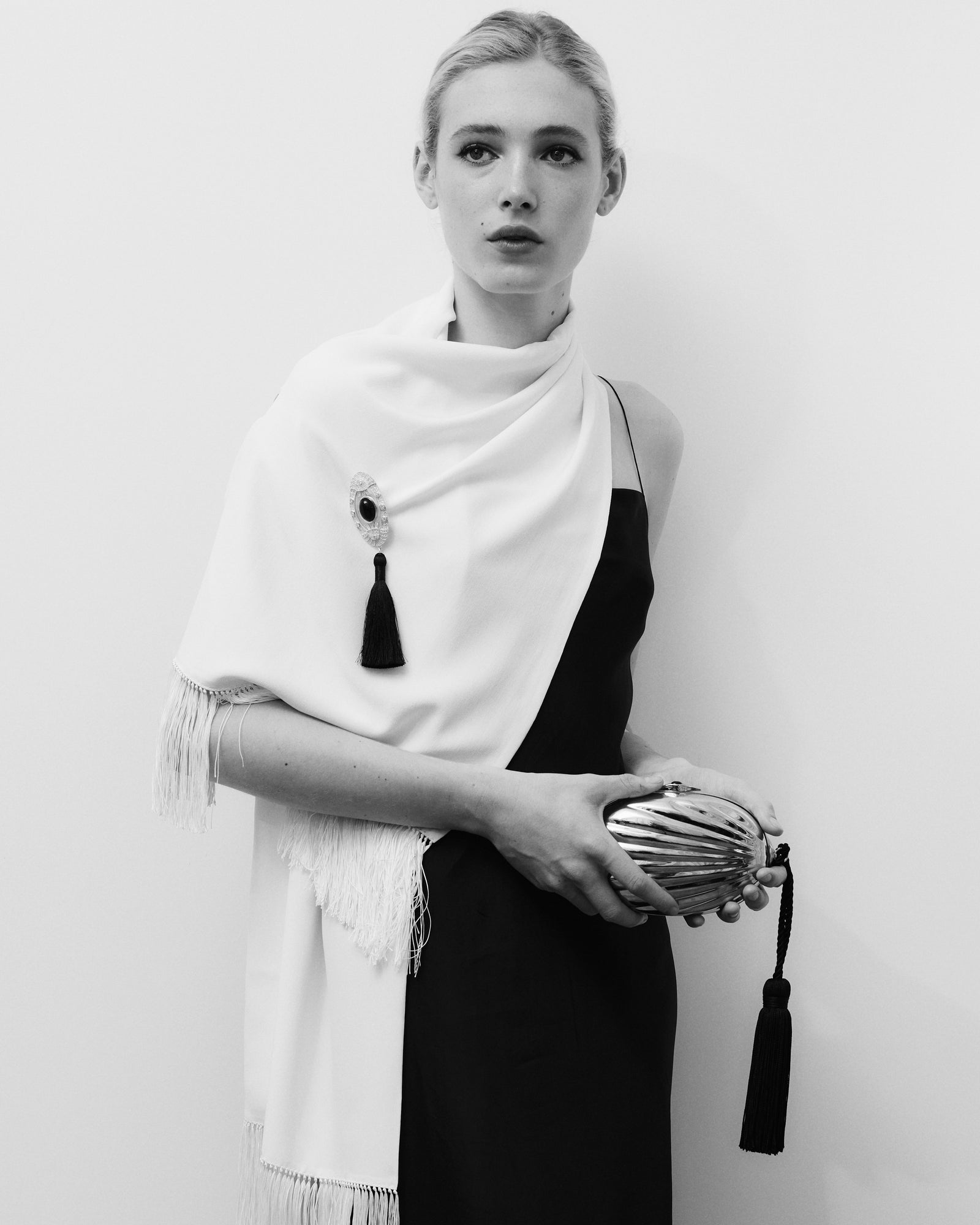 Petra Tassel Clutch image 8