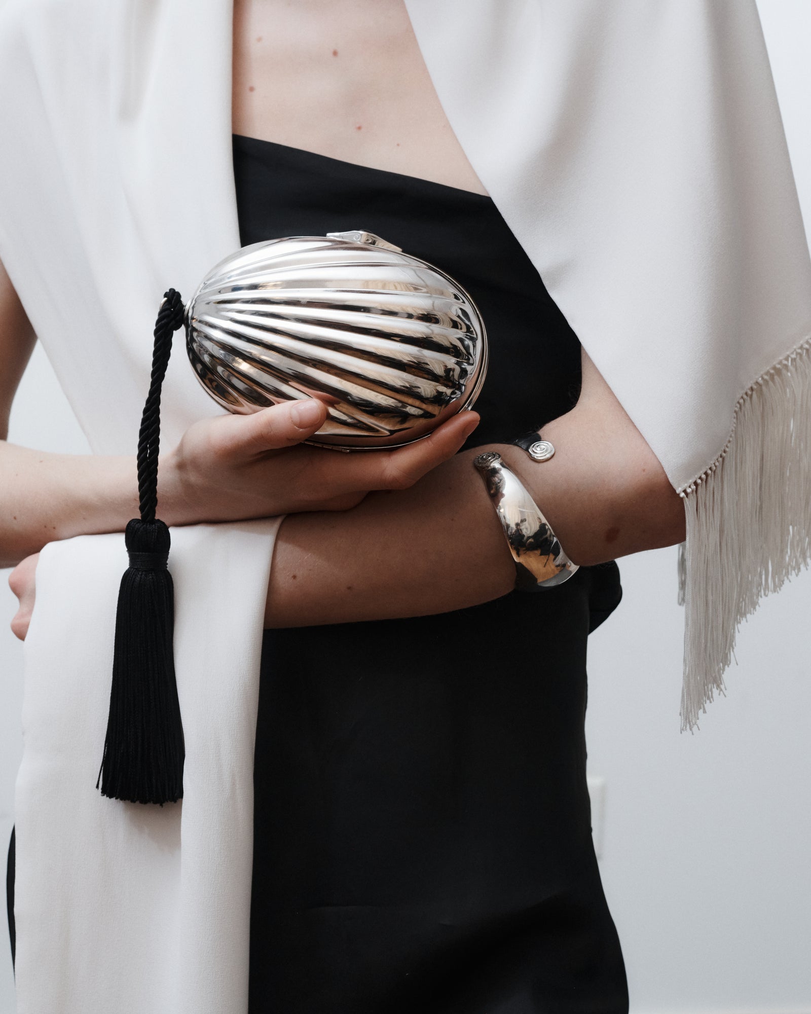 Petra Tassel Clutch image 9