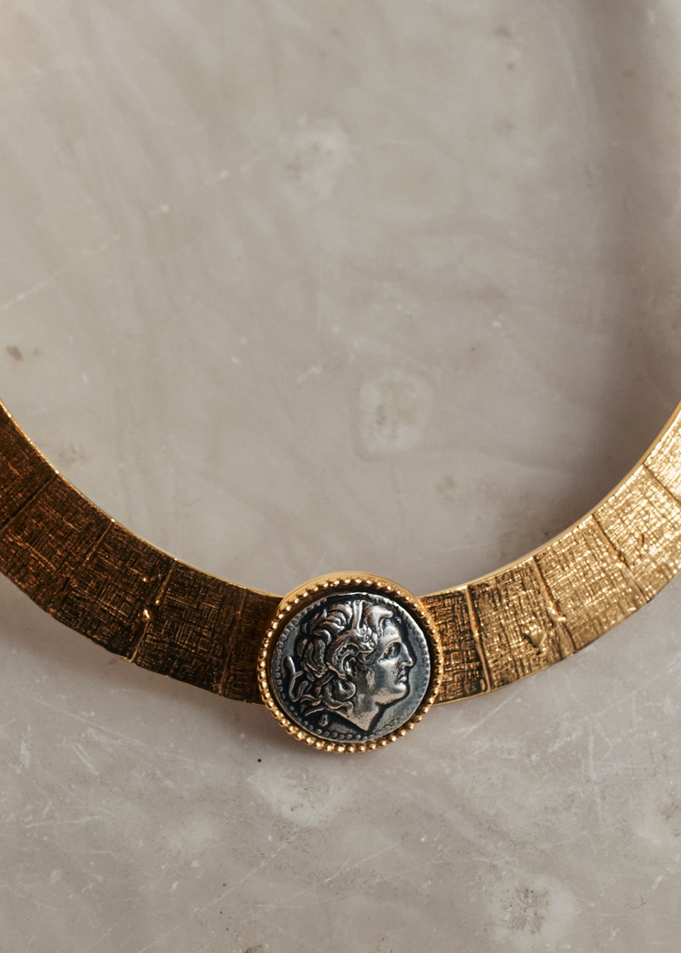 Athena Coin Chocker