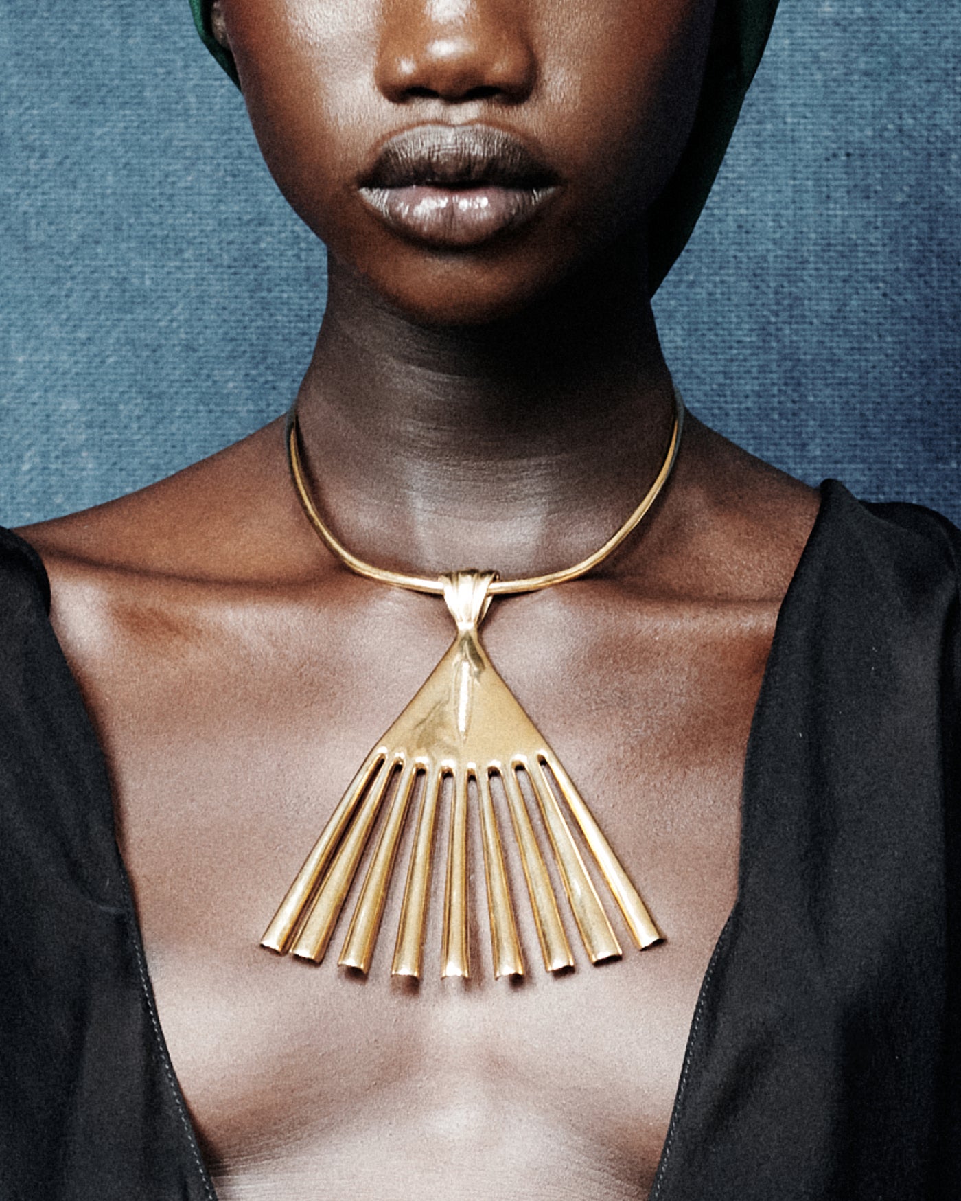 The Carolyn Fan Pendant Gold