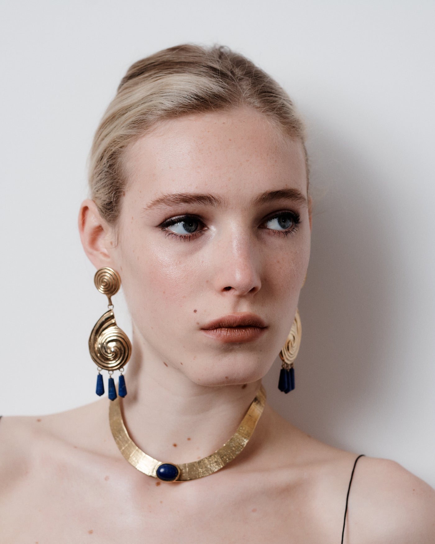Athena Lapis Collar