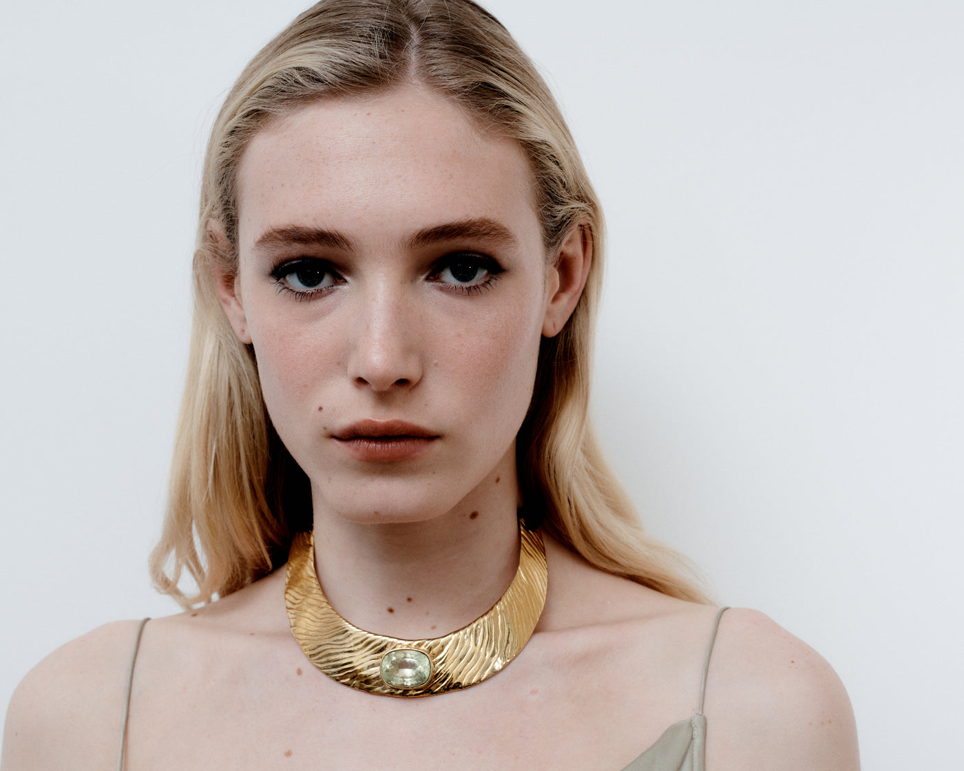 Diana Collar