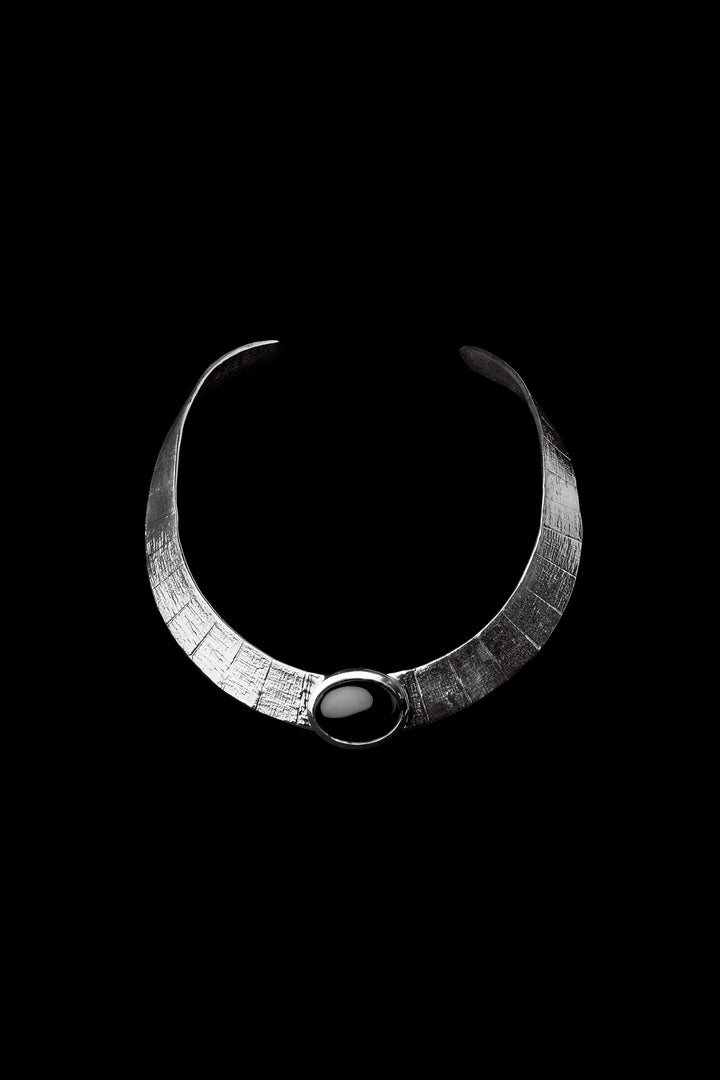 Athena Onyx Collar