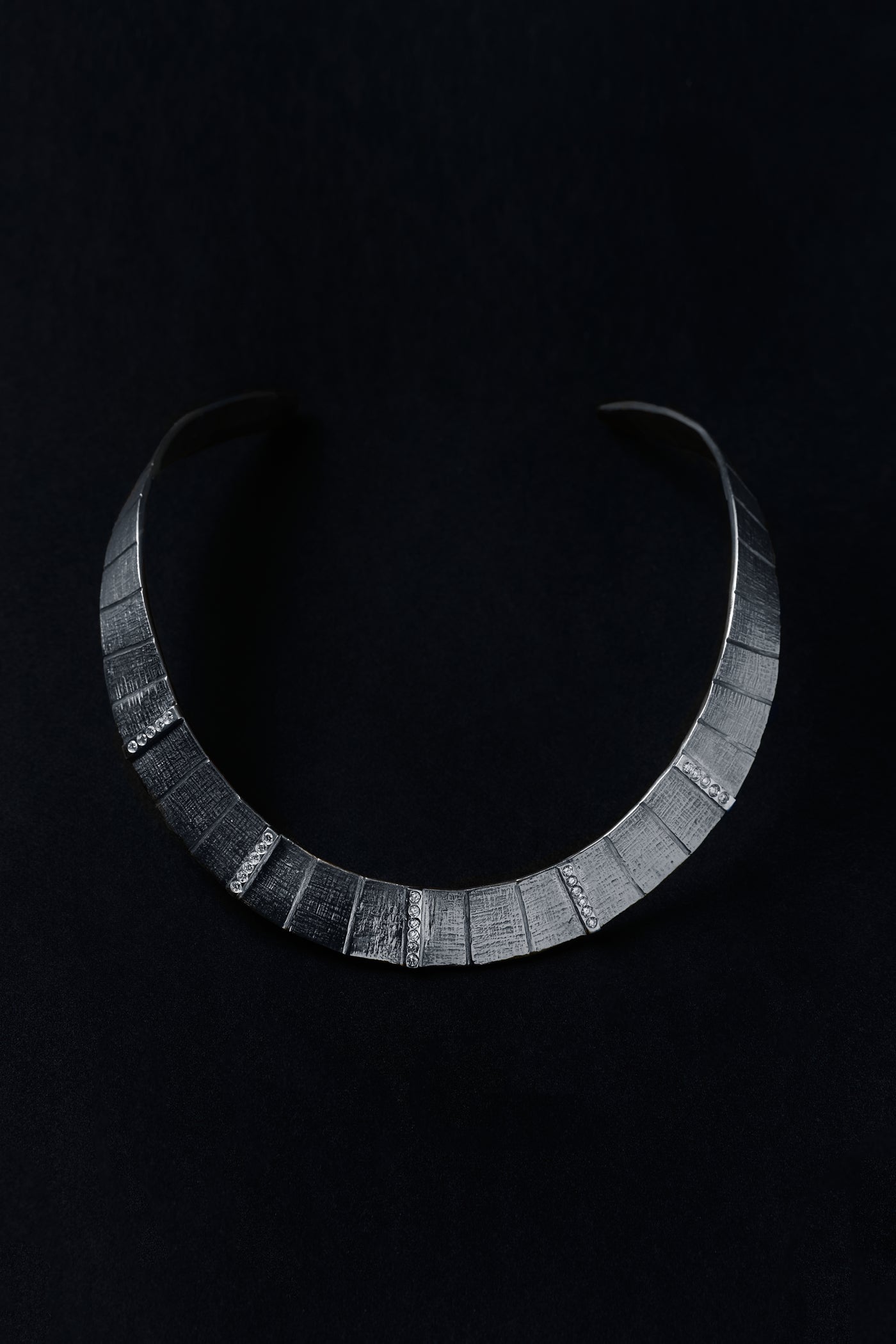 Athena Deco Collar