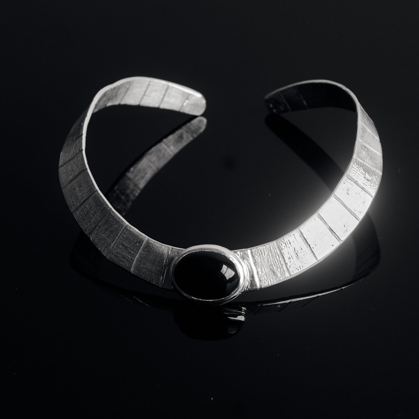 Athena Onyx Collar