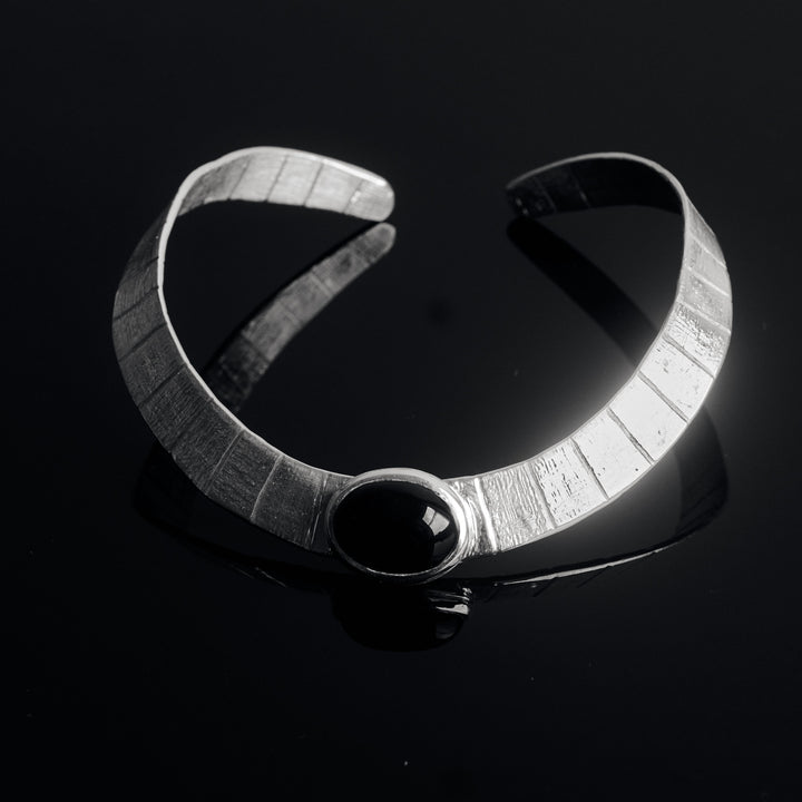 Athena Onyx Collar